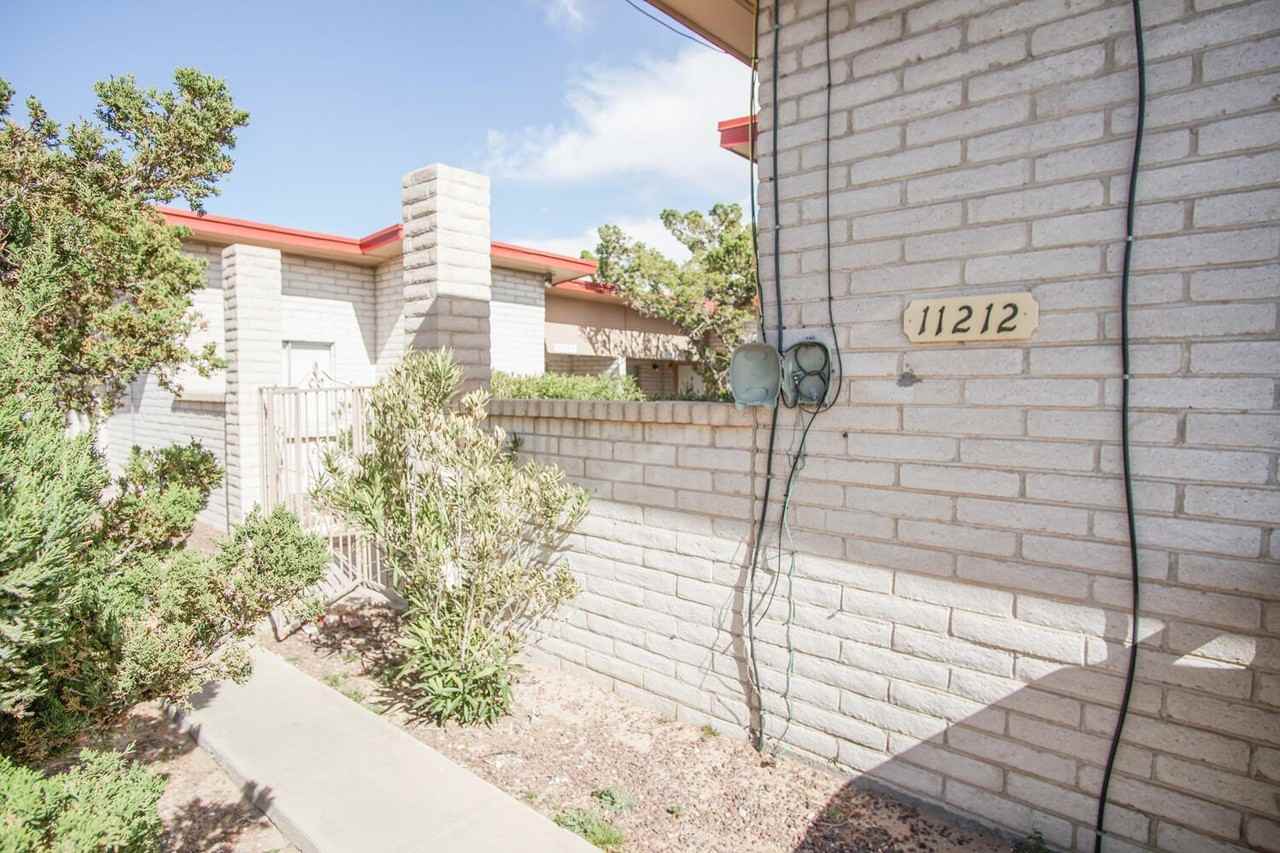 11212 Wharf Cove Dr #B - Photo 2 of 14