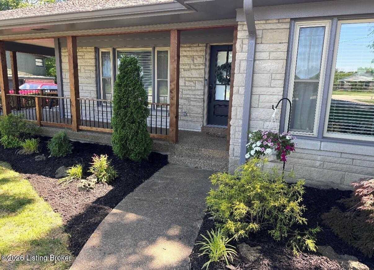 1601 Woodland Rd - Photo 2 of 17