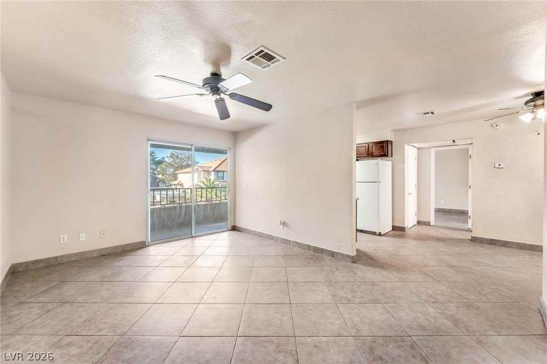 2606 S Durango Dr #223 - Photo 7 of 33
