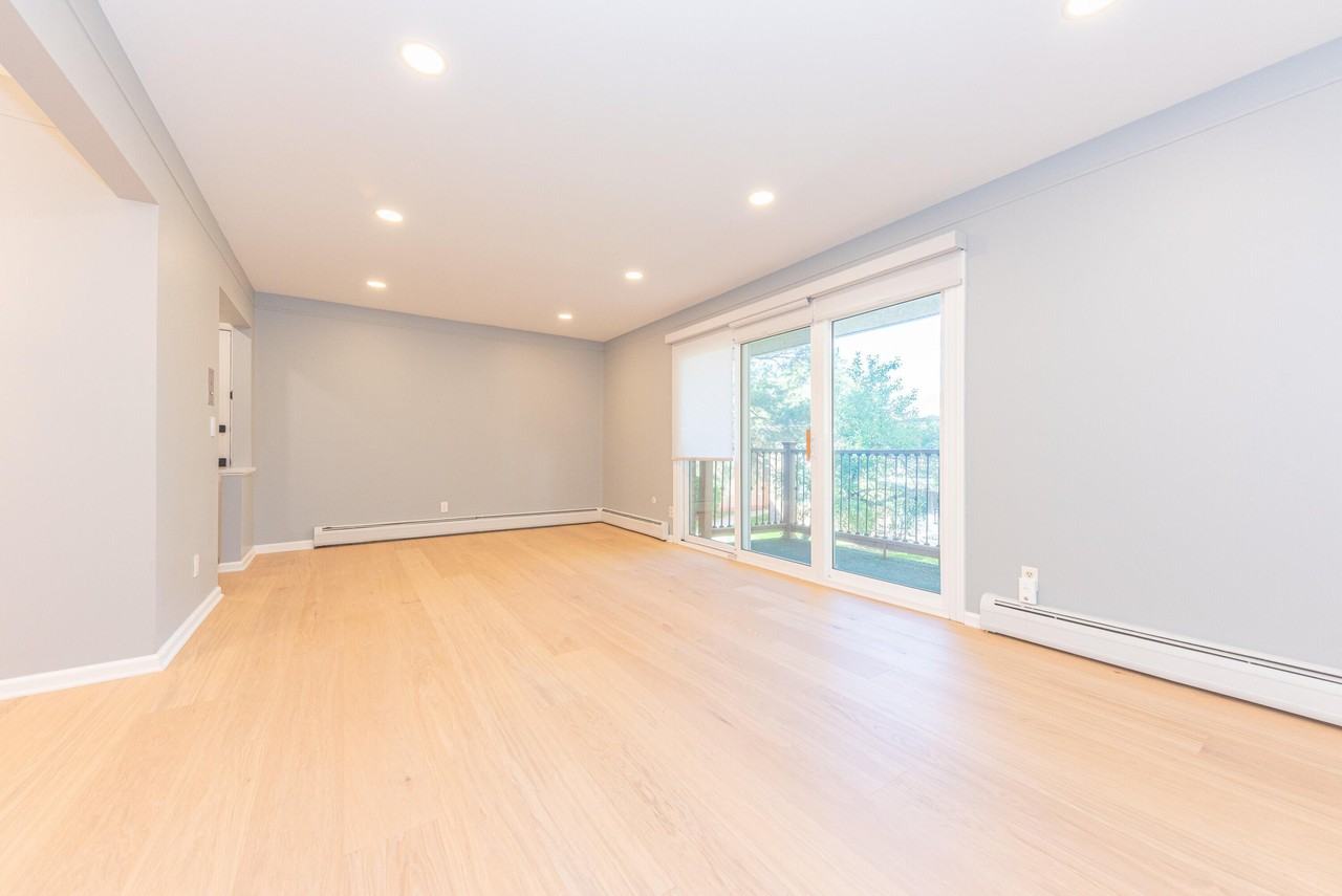 1213 Island Dr #201 - Photo 6 of 20