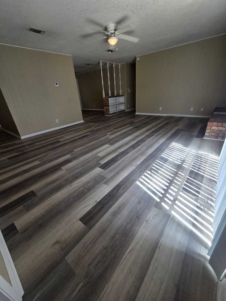 110 E Pioneer St #1 - Photo 5 of 22