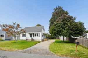 featured image of 29 Gregory Dr