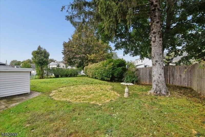29 Gregory Dr - Photo 4 of 22