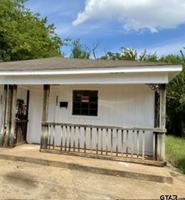featured image of 804 Travis St