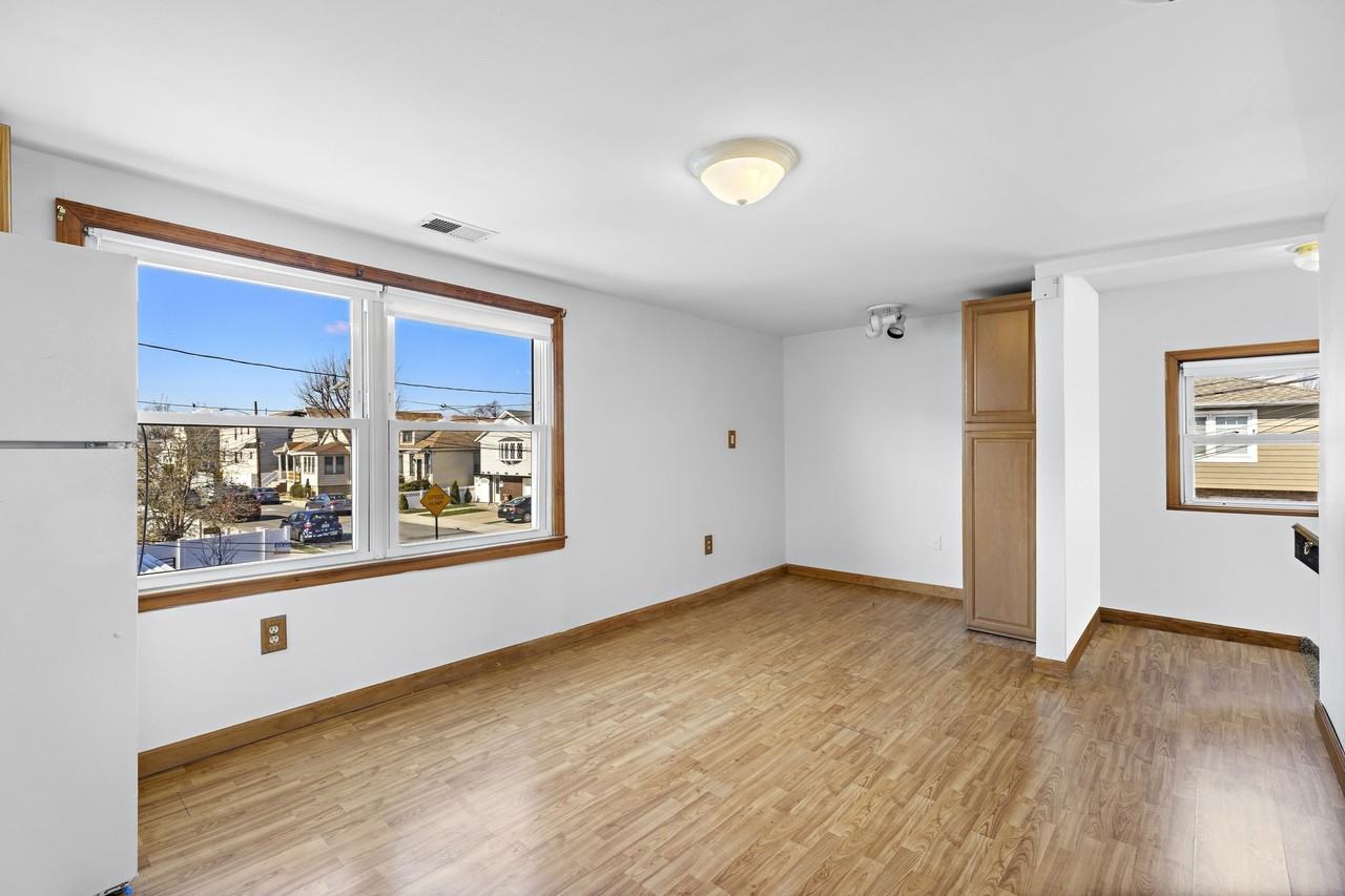 810 2nd St #2 - Photo 7 of 16