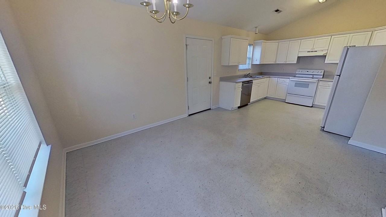 721 Tabor Ln - Photo 5 of 21