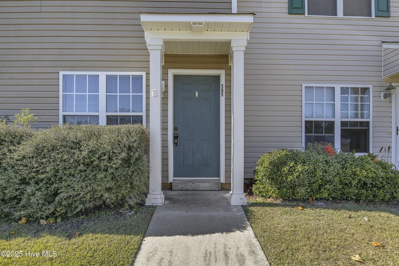 505 Timberlake Trl - Photo 2 of 27
