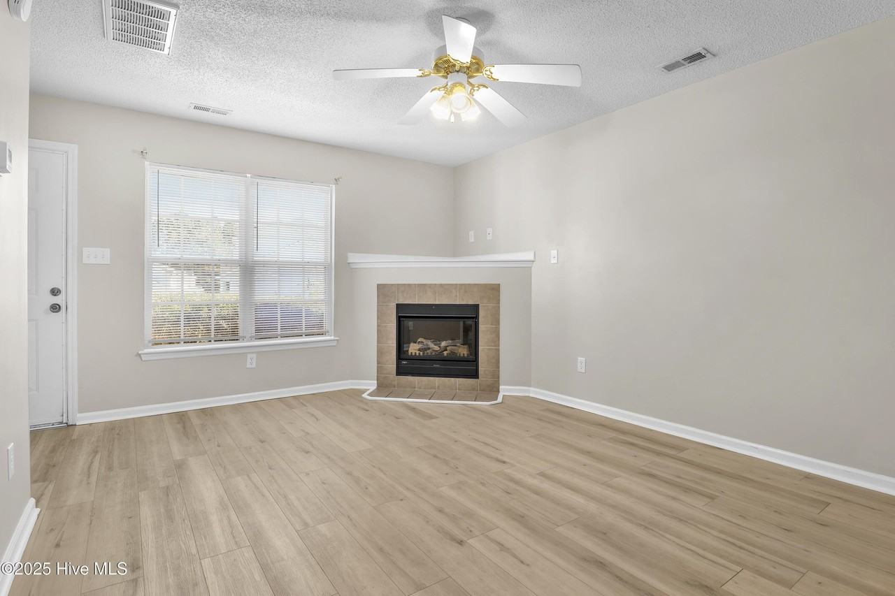 505 Timberlake Trl - Photo 7 of 27