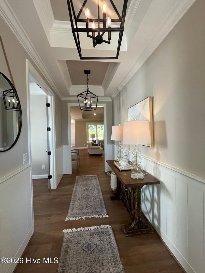 1113 Rockhill Rd - Photo 4 of 48