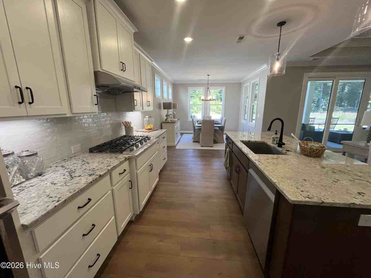 1113 Rockhill Rd - Photo 7 of 48
