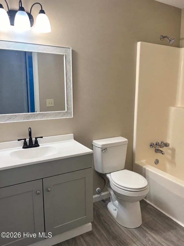 102 Fletcher Pl - Photo 6 of 8
