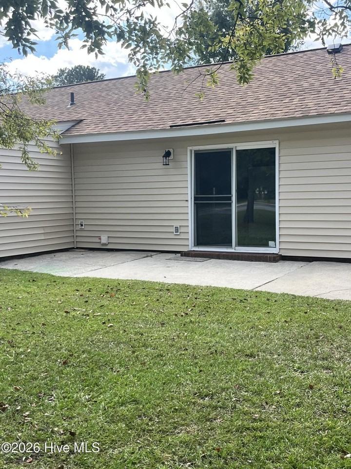 102 Fletcher Pl - Photo 7 of 8