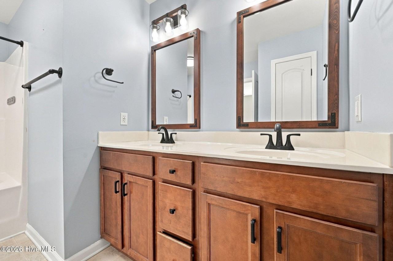 506 Oyster Rock Ln - Photo 2 of 50