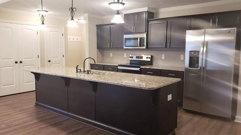 623 Jensen Ln - Photo 4 of 16