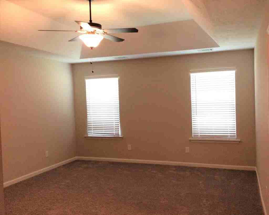 623 Jensen Ln - Photo 6 of 16