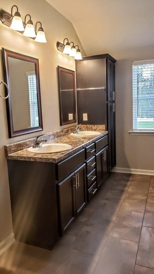 623 Jensen Ln - Photo 7 of 16