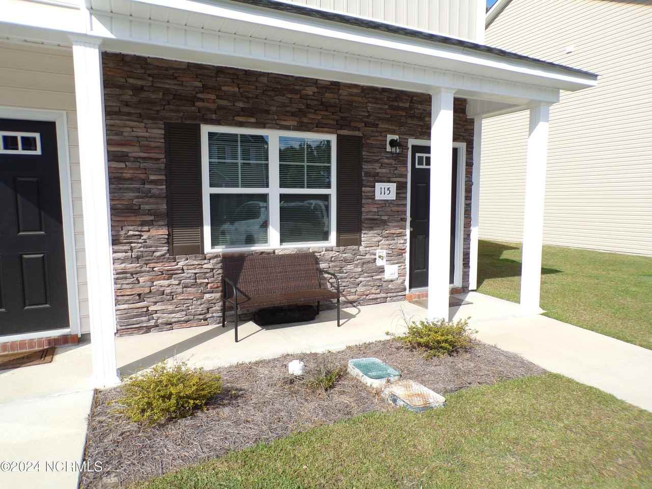 115 Jayden Dr E - Photo 4 of 25