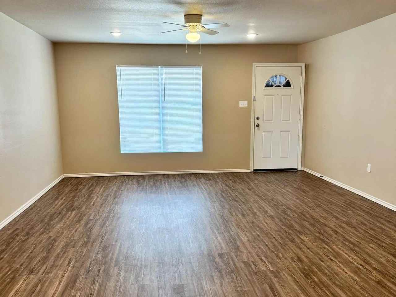 3420 E 3rd Pl - Photo 4 of 11