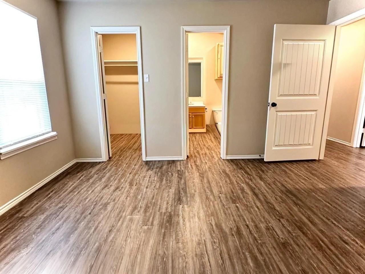 3420 E 3rd Pl - Photo 5 of 11