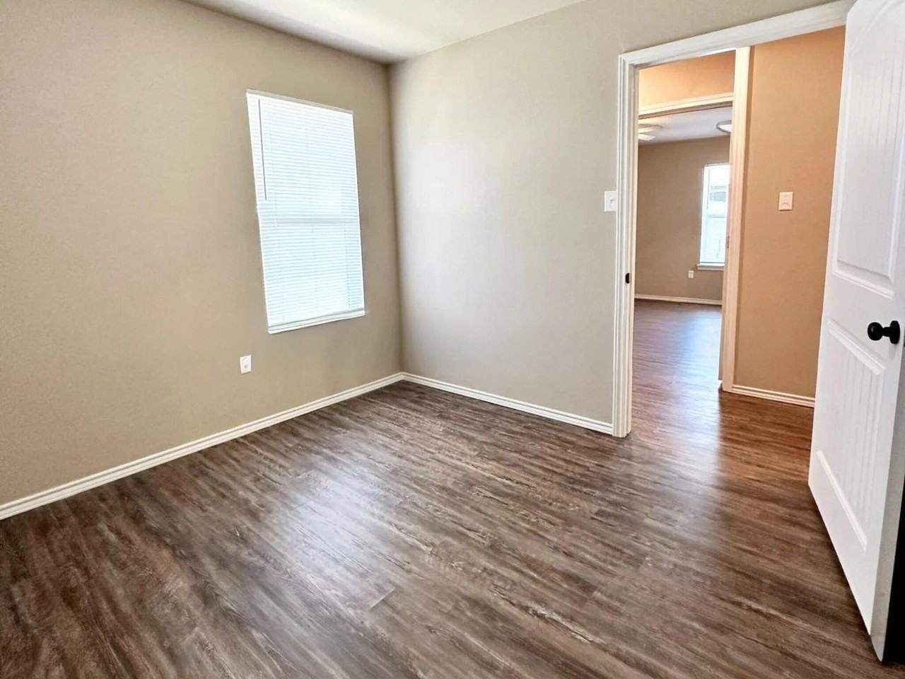 3420 E 3rd Pl - Photo 6 of 11