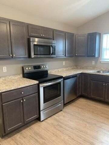 2496 Feathersound Way - Photo 4 of 12