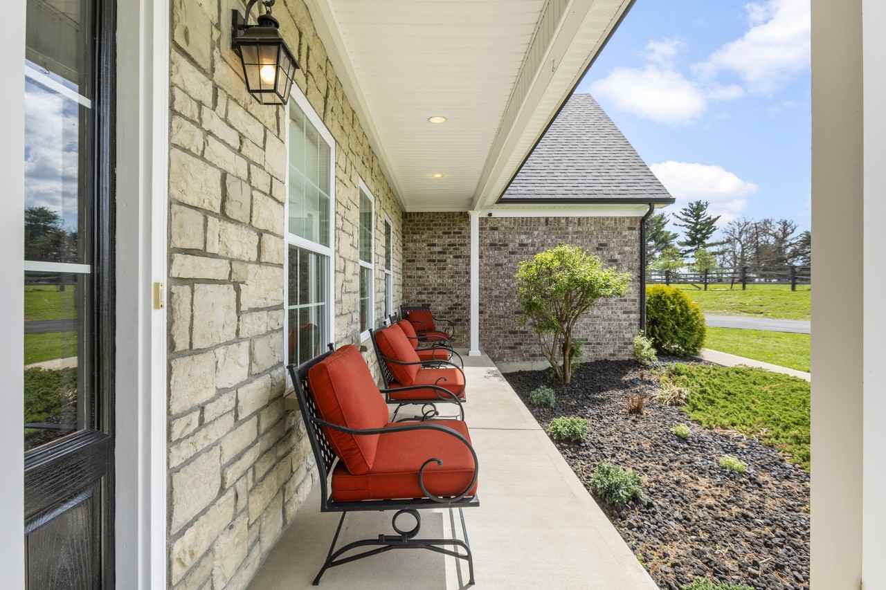 112 Fairfield Farm Rd - Photo 3 of 50
