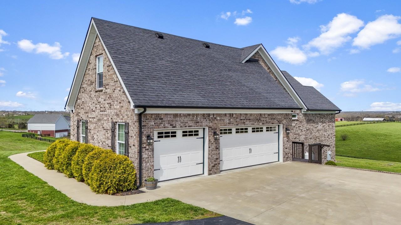 112 Fairfield Farm Rd - Photo 4 of 50
