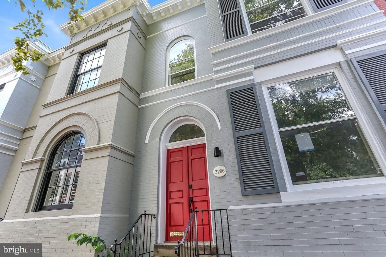 3286 N St Nw - Photo 3 of 34