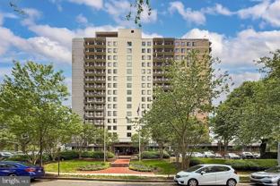 801 N Pitt St - Photo 1 of 1