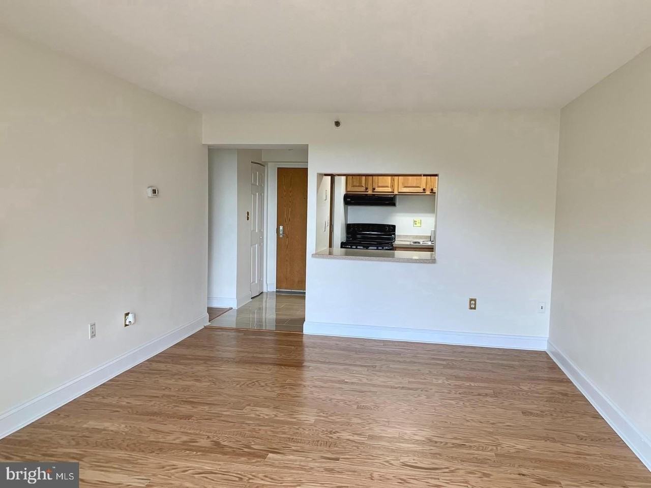 1808 Old Meadow Rd - Photo 4 of 24