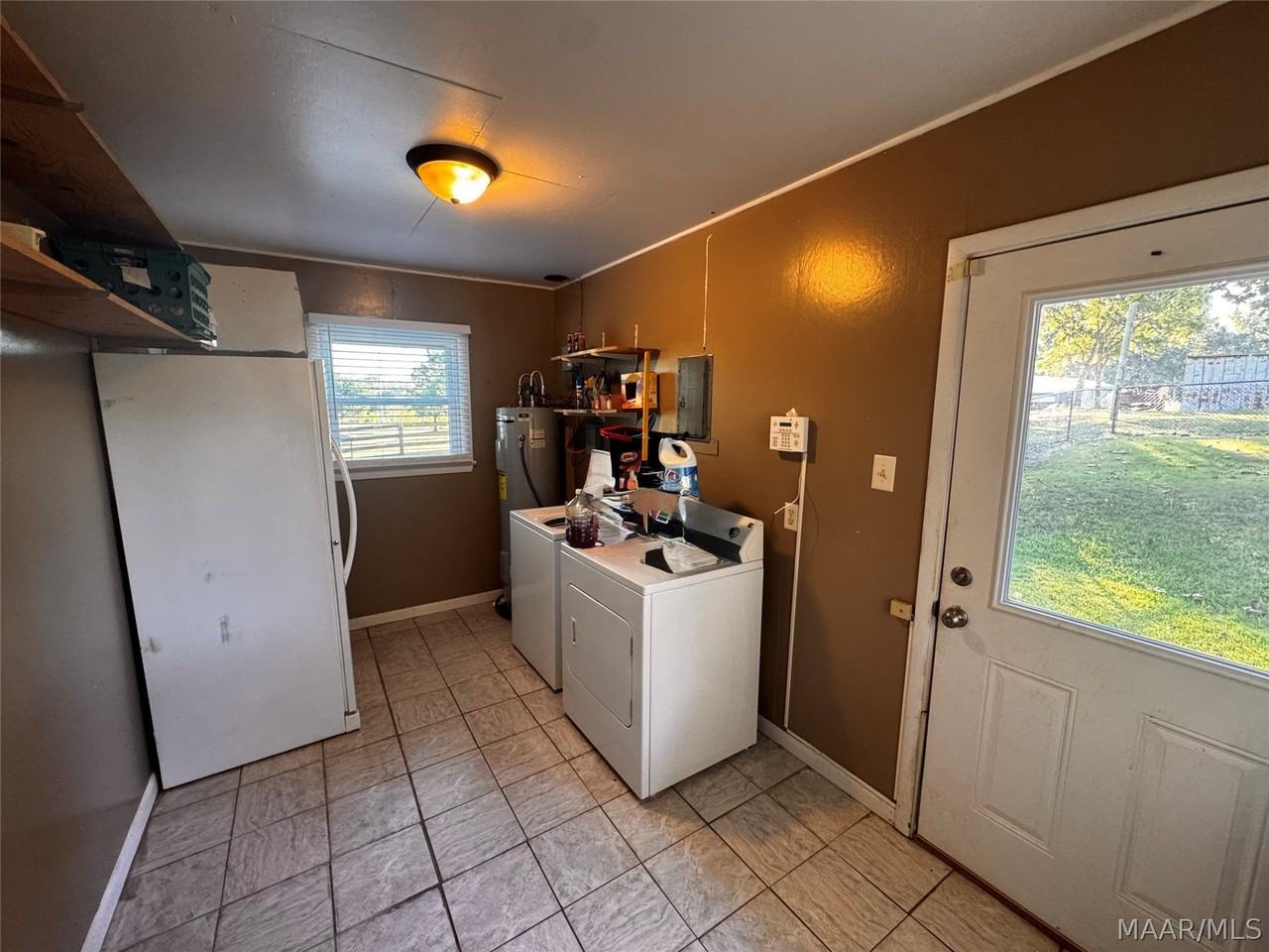 2570 Grier Rd - Photo 3 of 16