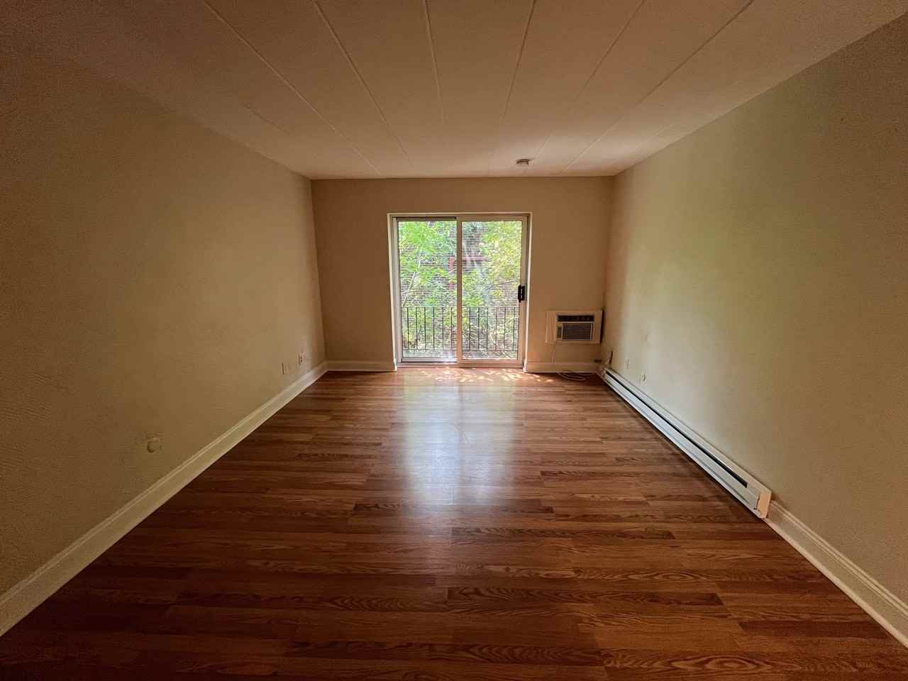 151 Robinson St #23 - Photo 7 of 20