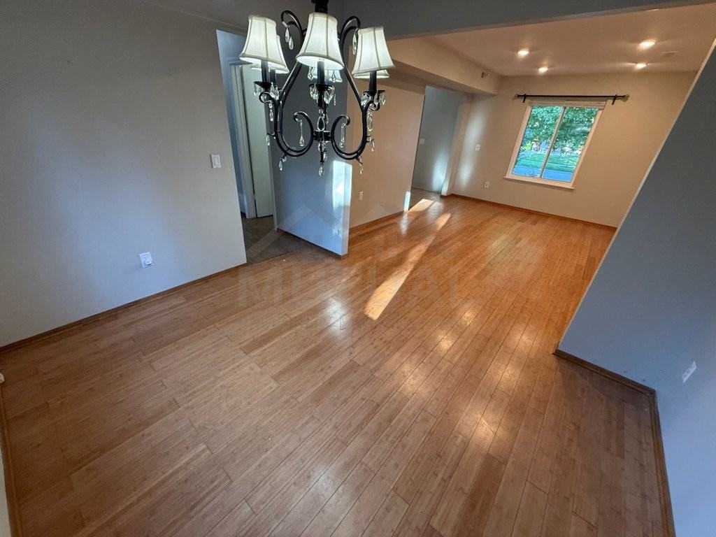 24349 Fairway Hills Dr - Photo 3 of 8
