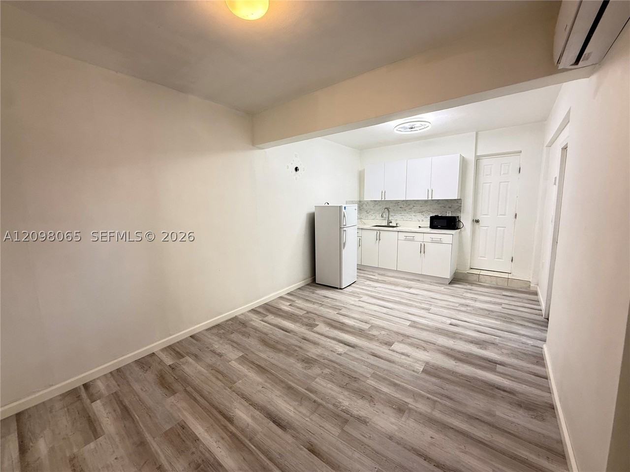 840 N 70th Way #0 - Photo 3 of 9