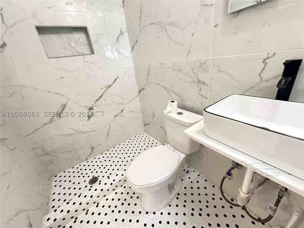 840 N 70th Way #0 - Photo 7 of 9