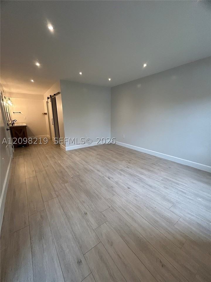 8335 Sw 72nd Ave #203D - Photo 6 of 14