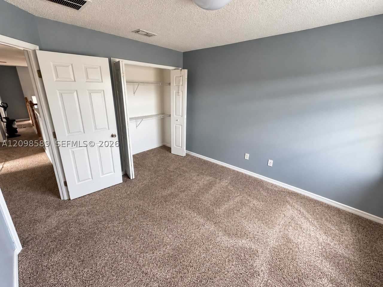 12550 Castlemain Trl - Photo 5 of 11