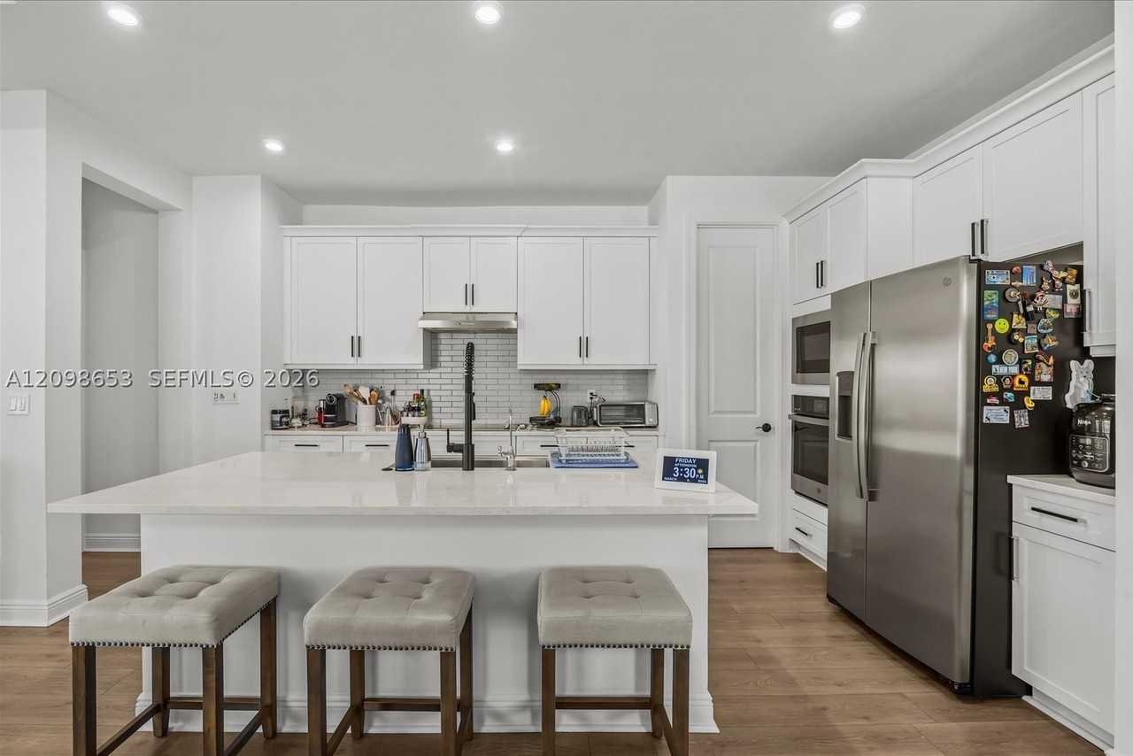 27033 Sw Viterbo Way - Photo 3 of 30