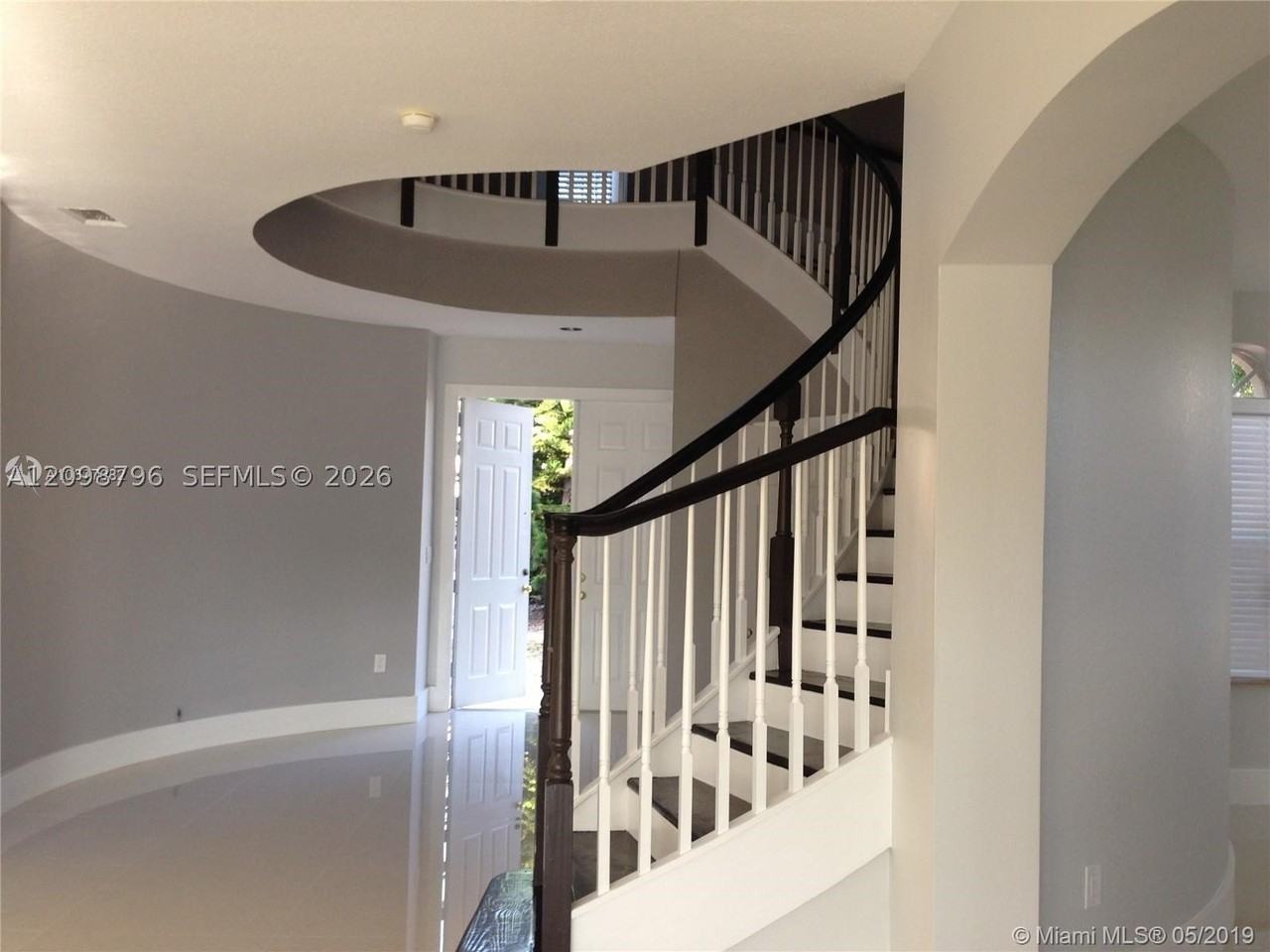 6422 Sw 162nd Ct - Photo 3 of 20