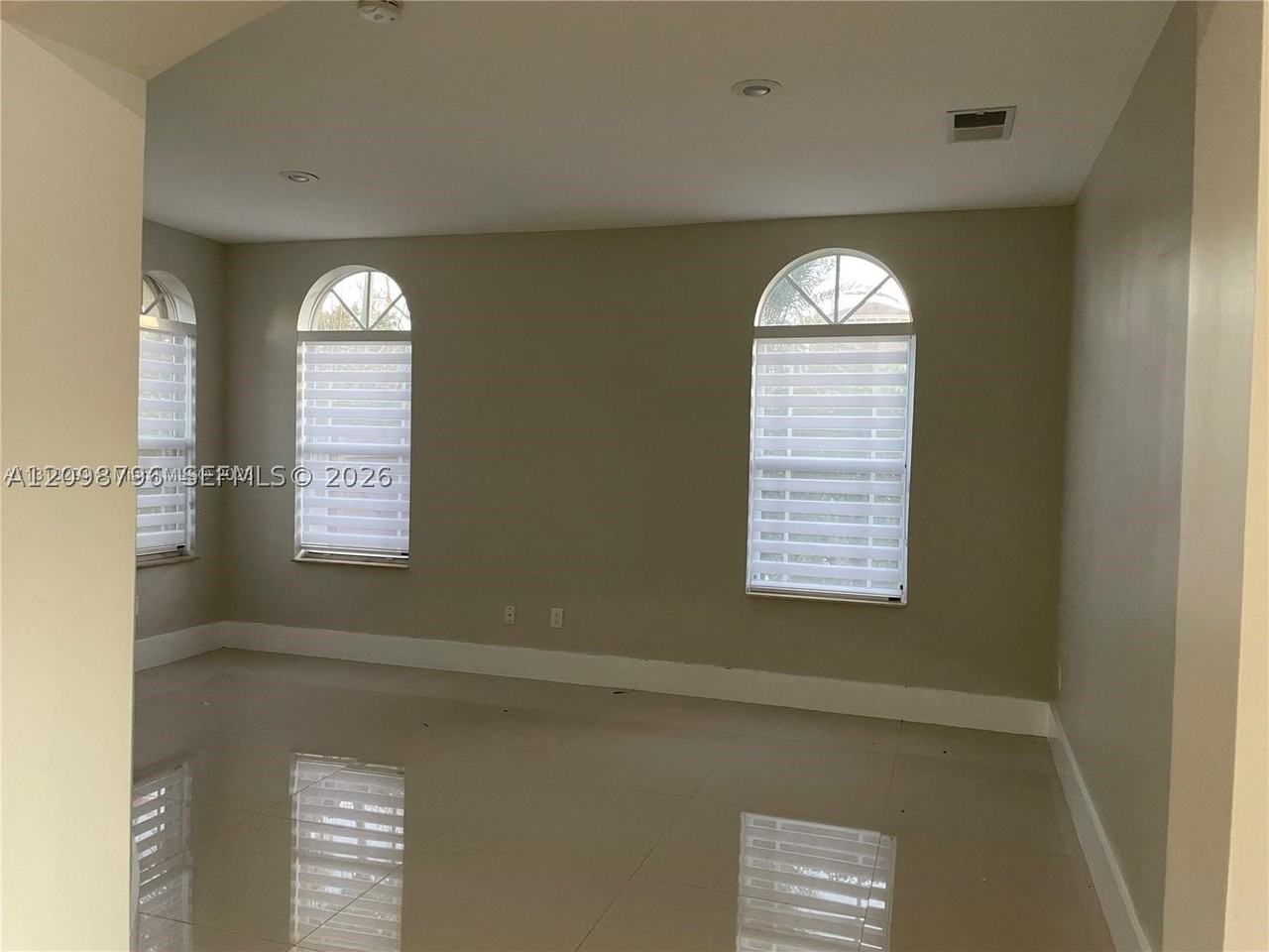 6422 Sw 162nd Ct - Photo 6 of 20