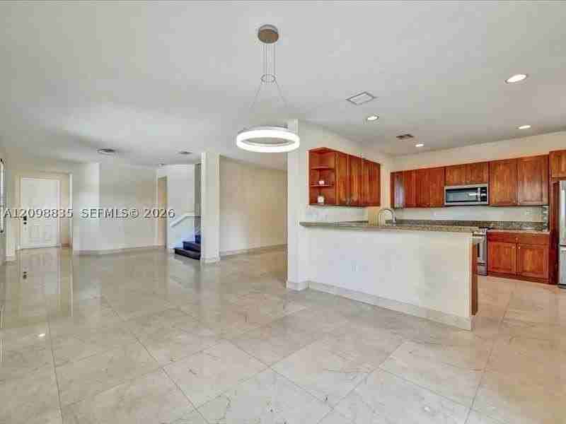 7490 Nw 115th Ct - Photo 2 of 36