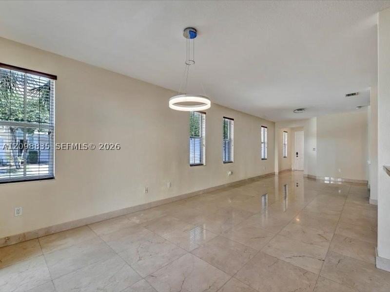 7490 Nw 115th Ct - Photo 7 of 36