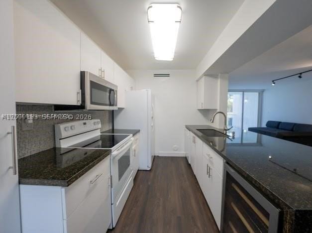 9787 Nw 49th Ter #427 - Photo 6 of 17