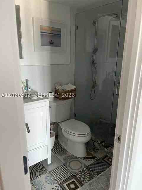 550 Ocean Dr #7H - Photo 3 of 8