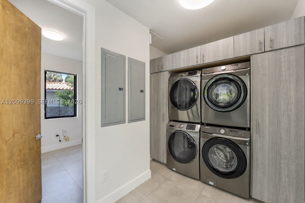 56 Samana Dr - Photo 6 of 24