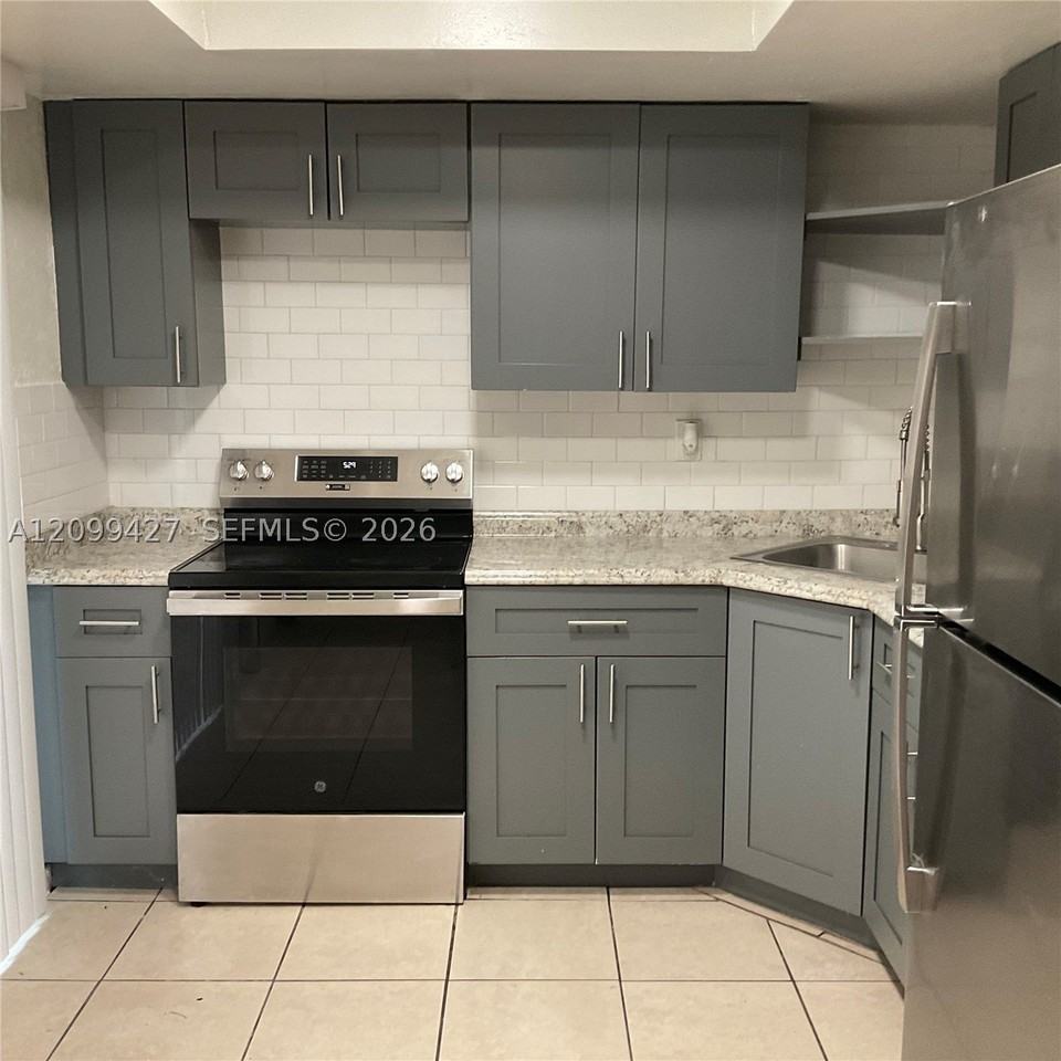 5411 Sw 37th St - Photo 4 of 5