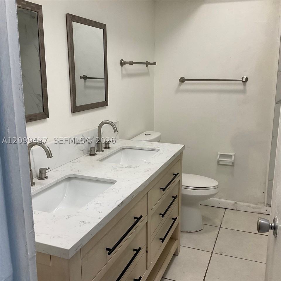 5411 Sw 37th St - Photo 5 of 5