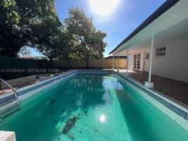 featured image of 7025 Sw 16th Ct #7025