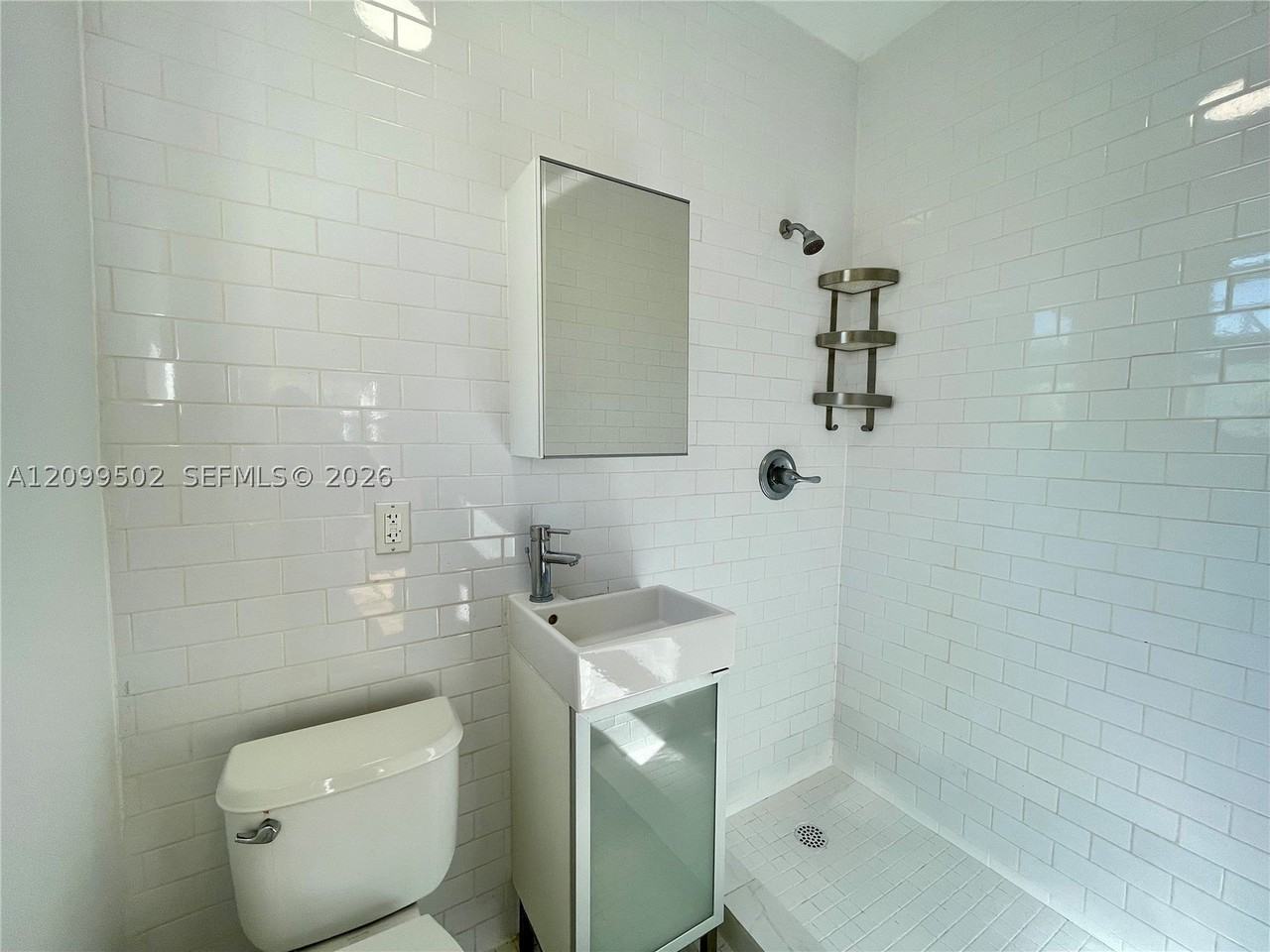 2840 Pine Tree Dr #1 - Photo 6 of 6