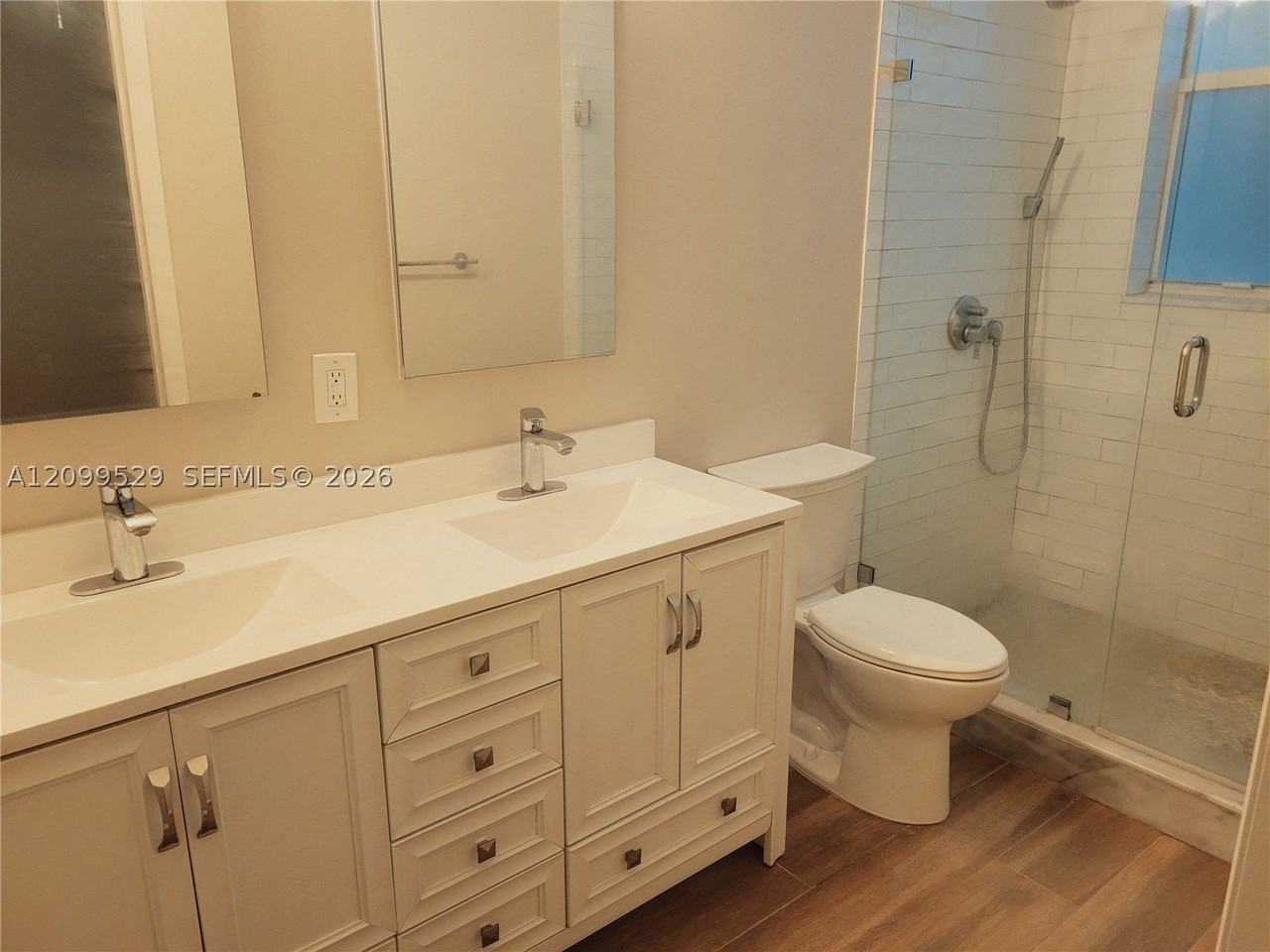 12354 Sw 124th Path #12354 - Photo 5 of 13